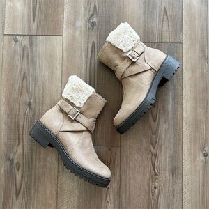 New Without Box DV Dolce Vita Faux Fur Bootie